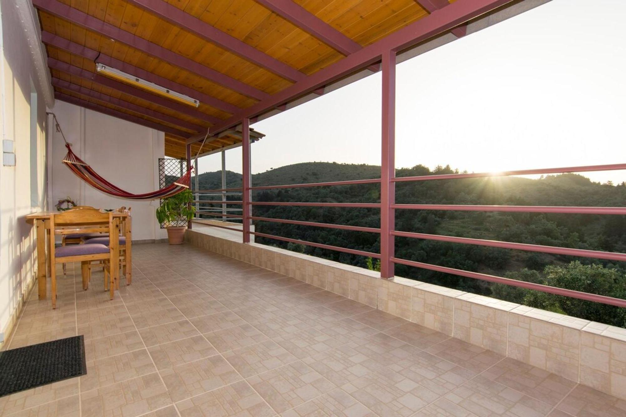 Aoria Traditional House With Stuning Mountain View Loulos 外观 照片