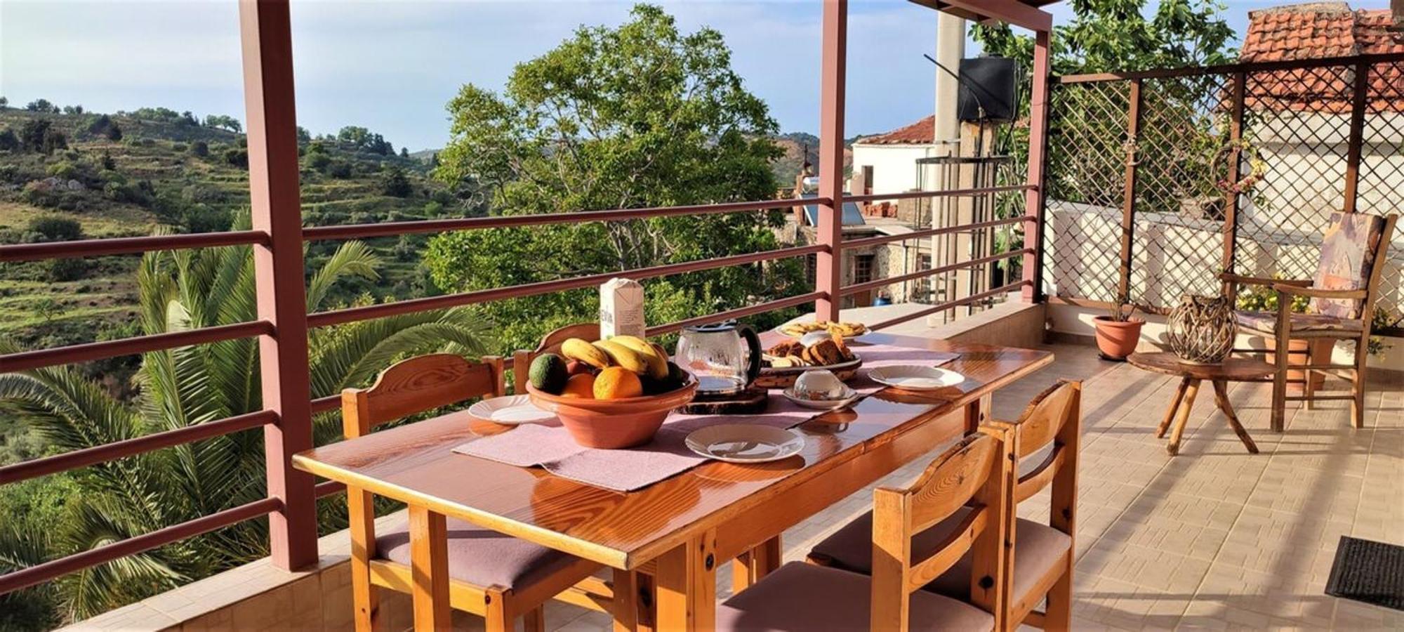 Aoria Traditional House With Stuning Mountain View Loulos 外观 照片